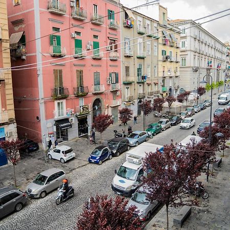 Domus Ugo Apartment Napoli Ngoại thất bức ảnh