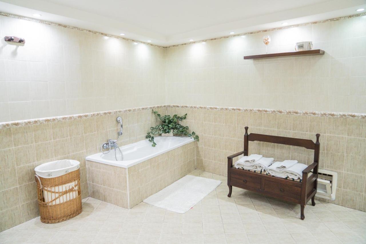 Domus Ugo Apartment Napoli Ngoại thất bức ảnh