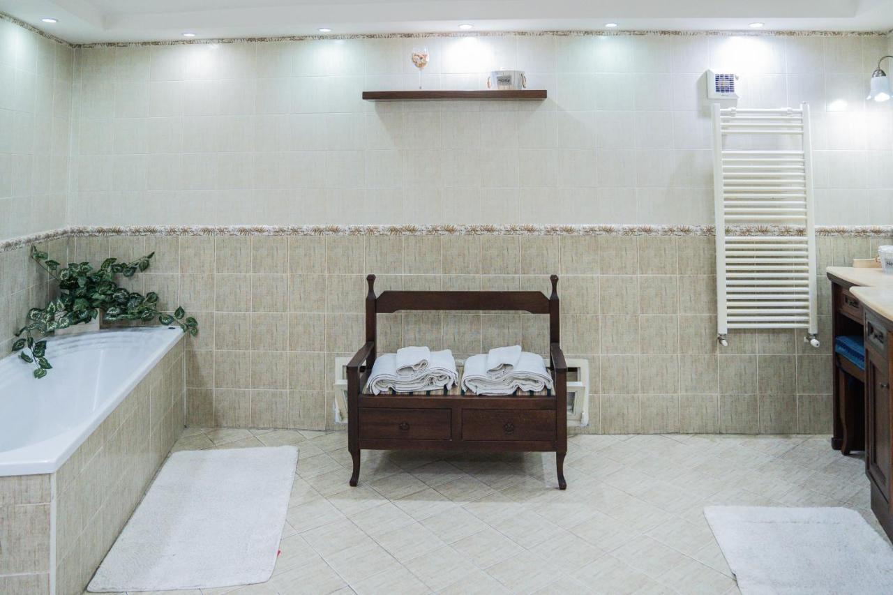 Domus Ugo Apartment Napoli Ngoại thất bức ảnh